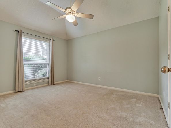 930 Arbor Pine, Tomball TX 77375