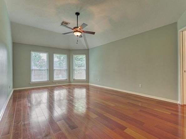 930 Arbor Pine, Tomball TX 77375