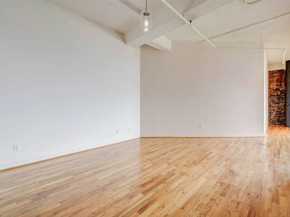 201 Main Street 5D, Houston TX 77002