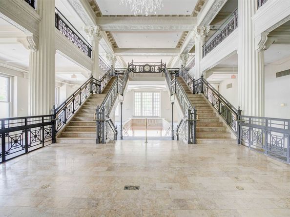 201 Main Street 5D, Houston TX 77002