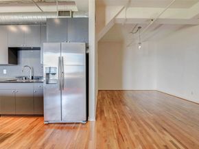 201 Main Street 5D, Houston TX 77002
