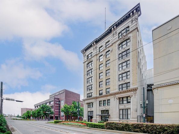 201 Main Street 5D, Houston TX 77002