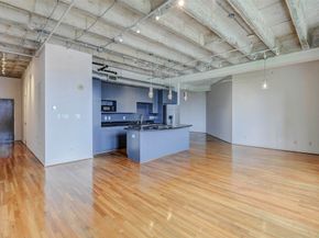 201 Main Street 5D, Houston TX 77002