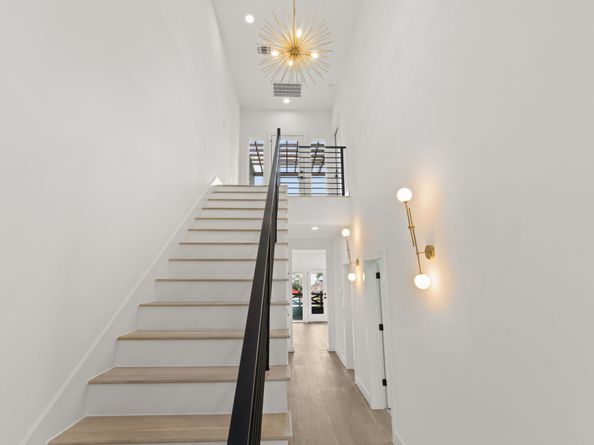 6209 Westcott Street, Houston TX 77007