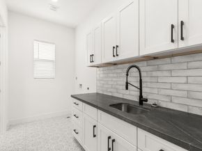 6209 Westcott Street, Houston TX 77007