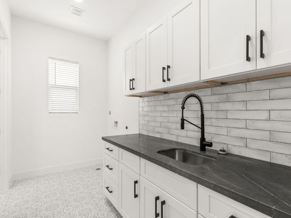 6209 Westcott Street, Houston TX 77007