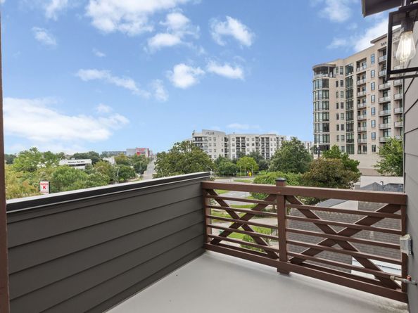 6209 Westcott Street, Houston TX 77007