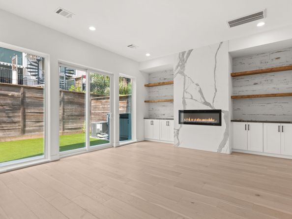 6209 Westcott Street, Houston TX 77007