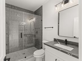 6209 Westcott Street, Houston TX 77007