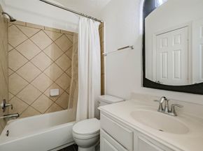 13811 Pepperstone Lane, Houston TX 77044