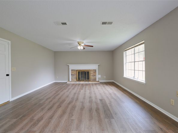 15918 Pinyon Creek Drive, Houston TX 77095