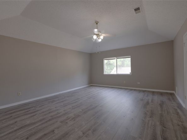 15918 Pinyon Creek Drive, Houston TX 77095