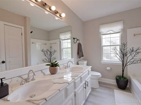 15918 Pinyon Creek Drive, Houston TX 77095
