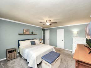 5642 Dumfries Drive, Houston TX 77096