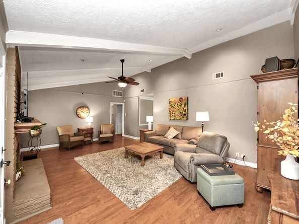 5642 Dumfries Drive, Houston TX 77096