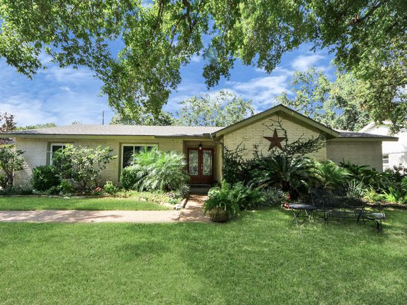 5642 Dumfries Drive, Houston TX 77096