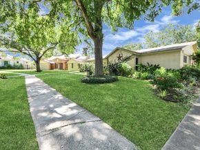 5642 Dumfries Drive, Houston TX 77096