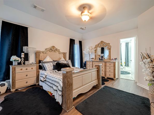 8719 Rose Garden Drive, Houston TX 77083