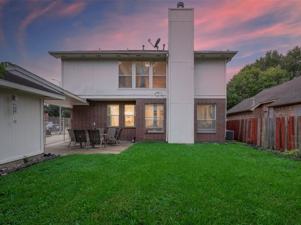 8719 Rose Garden Drive, Houston TX 77083