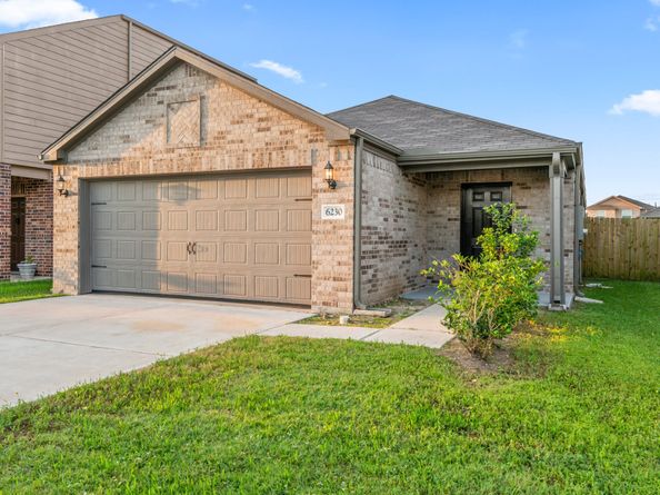 6230 El Cobre Drive, Houston TX 77048