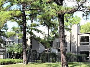 17202 Imperial Valley Drive 16, Houston TX 77060