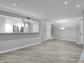 17202 Imperial Valley Drive 16, Houston TX 77060