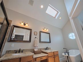 804 Enid Street A, Houston TX 77009