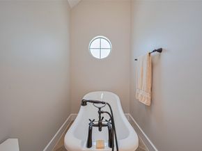 804 Enid Street A, Houston TX 77009