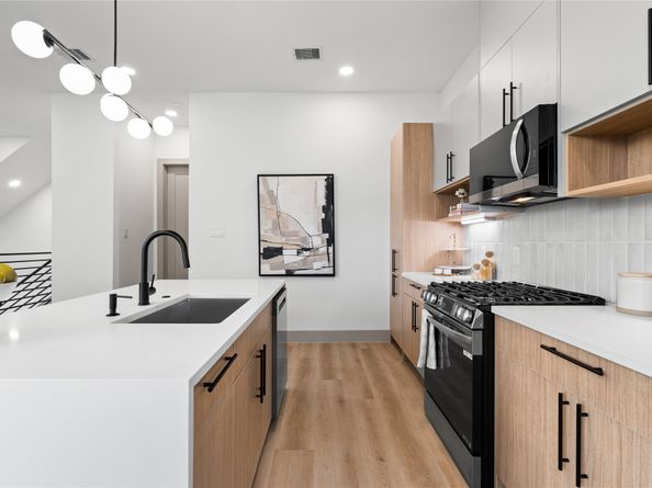 2948 Pitzlin Street, Houston TX 77023