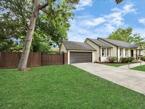 7439 Santa Fe Drive, Houston TX 77061