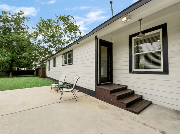 7439 Santa Fe Drive, Houston TX 77061