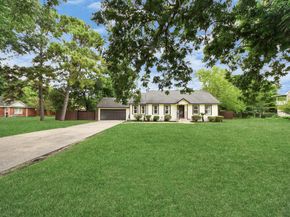 7439 Santa Fe Drive, Houston TX 77061