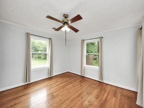 7439 Santa Fe Drive, Houston TX 77061