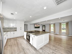 7439 Santa Fe Drive, Houston TX 77061