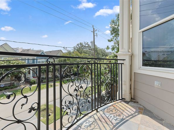 1529 Beall Street B, Houston TX 77008