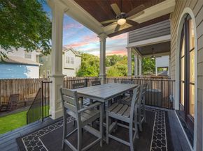 1529 Beall Street B, Houston TX 77008