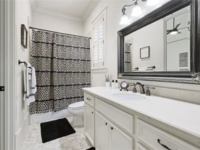 1529 Beall Street B, Houston TX 77008