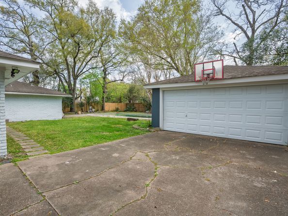 5507 W Bellfort Avenue, Houston TX 77035