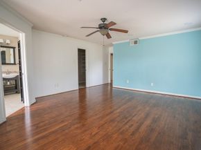5507 W Bellfort Avenue, Houston TX 77035