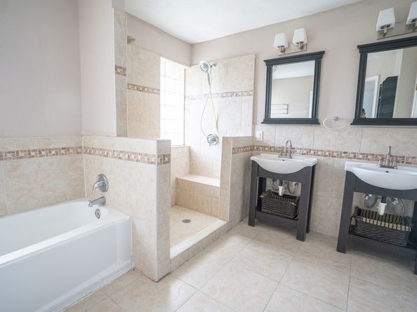 5507 W Bellfort Avenue, Houston TX 77035