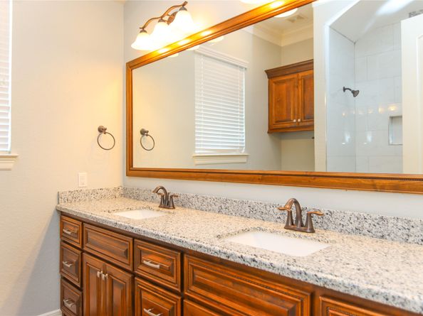 5435 Evergreen Canyon Road, Houston TX 77066