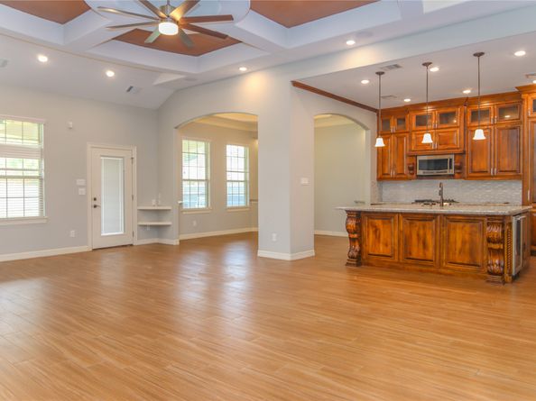 5435 Evergreen Canyon Road, Houston TX 77066