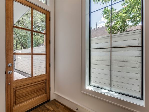 2434 QUENBY Street, Houston TX 77005