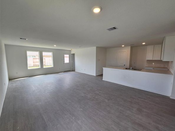 16031 Tallis Drive, Conroe TX 77303