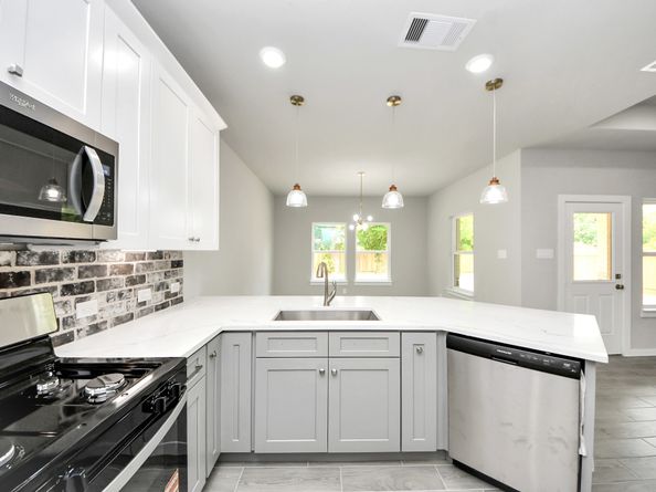8241 Caddo Rd, Houston TX 77078