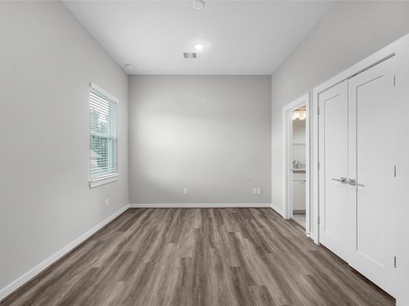 5823 Fairdale Lane C, Houston TX 77057
