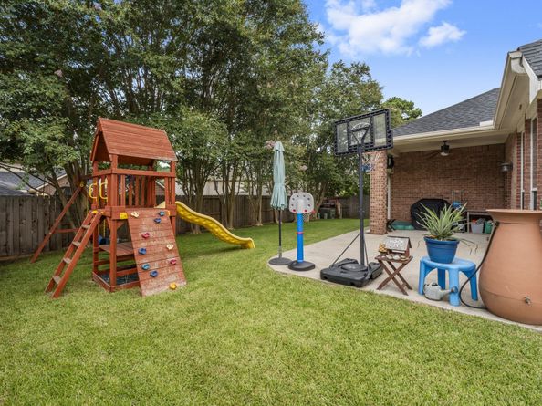 2506 Royal Highlands Lane, Conroe TX 77304