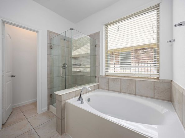 34 Wood Drake Place, Tomball TX 77375