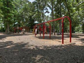 34 Wood Drake Place, Tomball TX 77375