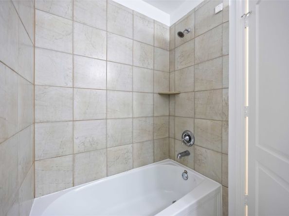 34 Wood Drake Place, Tomball TX 77375